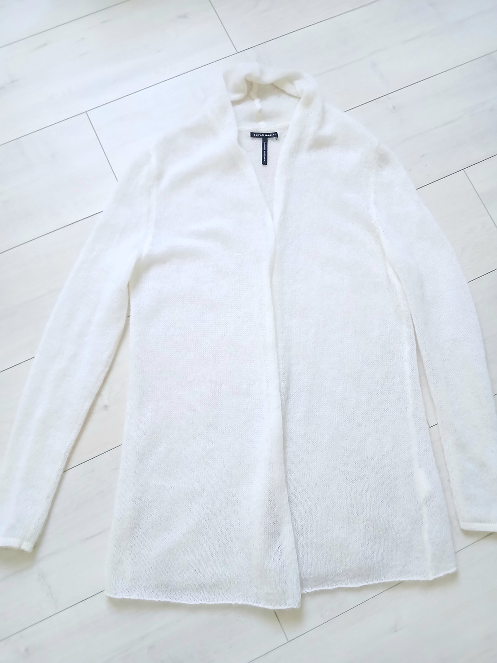 Sarah Pacini Alpaca/ Mohair Pure white Cardigan,S-M, like new,Made in Italy